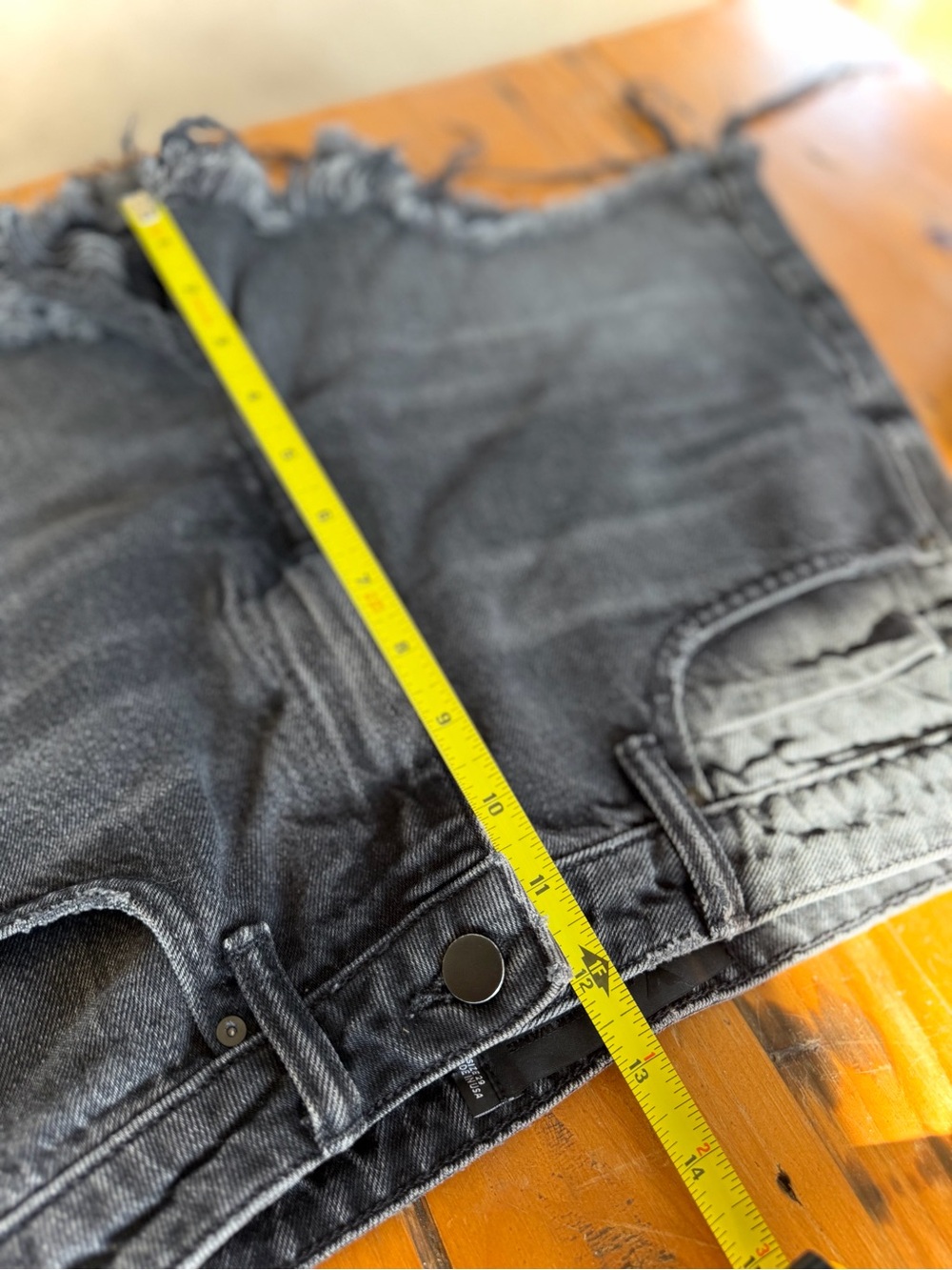 ALEXANDER WANG | 29 | Faded Denim Raw Hem High Rise Cut-Off Destroyed Shorts